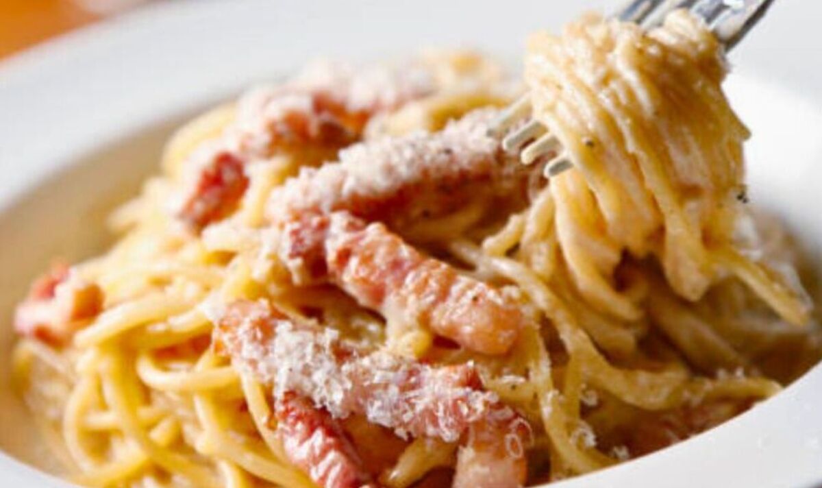 Mary Berry’s five-ingredient bacon and parmesan pasta can be ‘on the table’ in 15 minutes