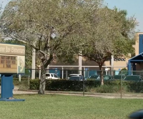 Measles outbreak at Florida elementary school