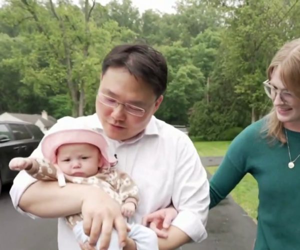 World’s smallest pacemaker gives new hope to babies with heart defects 